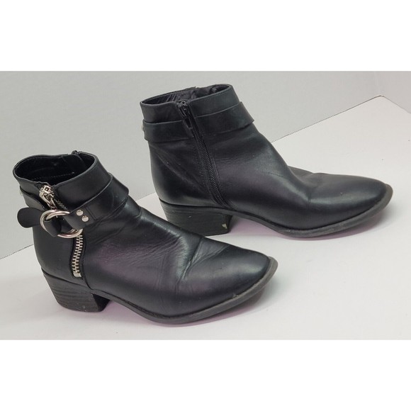 Steve Madden Black Leather Zip Ankle Boots Womens Size 7 Gothic Biker Ladies - Picture 4 of 16